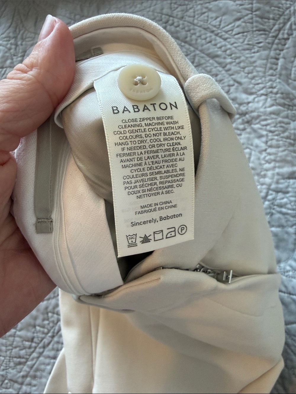 Aritzia babaton 5 inch trouser shorts - Picture 4 of 4
